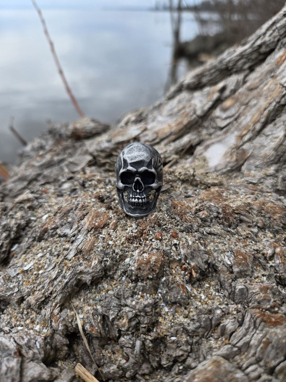skull ring