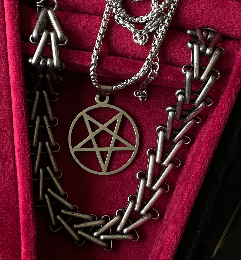 Gothic Pentagram Pendant Necklace