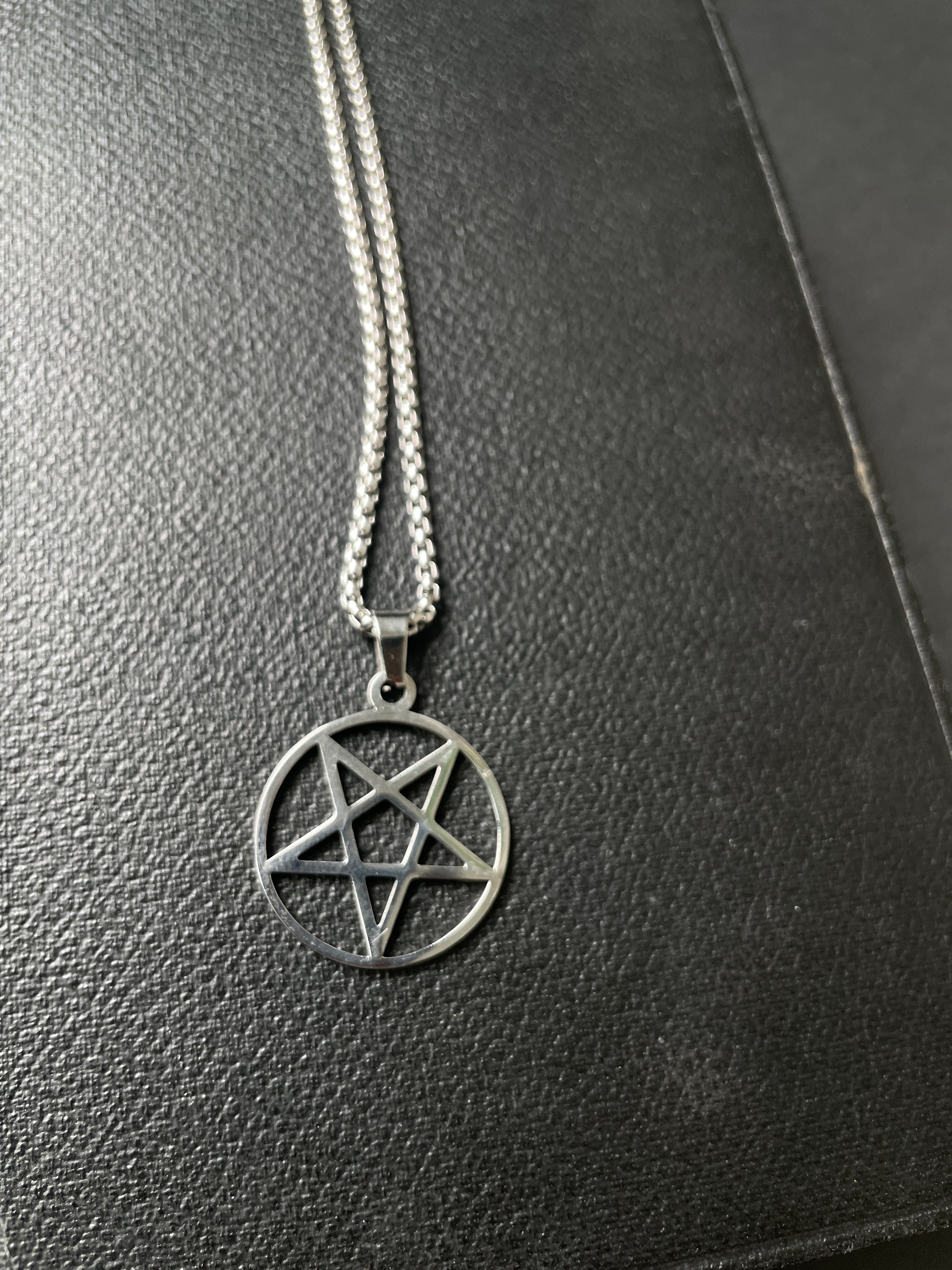 Gothic Pentagram Pendant Necklace